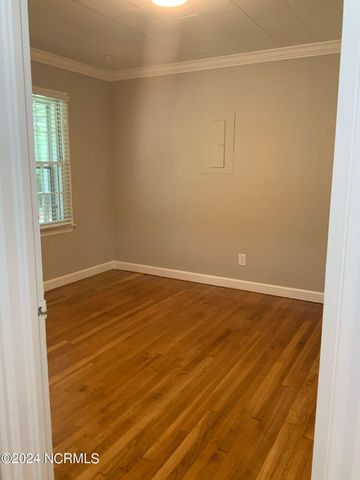 1101 N Poplar Street, Aberdeen, NC 28315