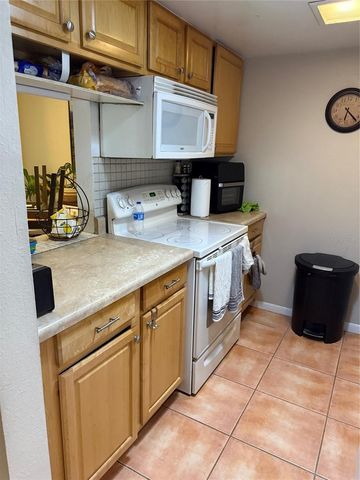 3240 S SEMORAN BOULEVARD 14, Orlando, FL 32822