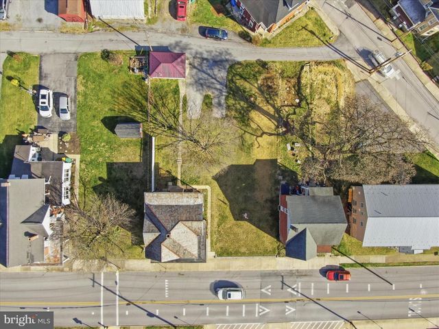 231 FAIRVIEW AVENUE W, Waynesboro, PA 17268