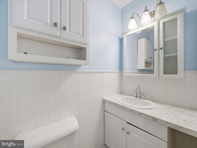 231 FAIRVIEW AVENUE W, Waynesboro, PA 17268