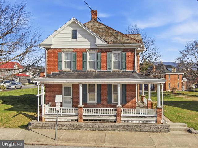 231 FAIRVIEW AVENUE W, Waynesboro, PA 17268