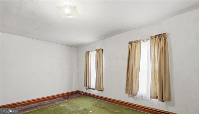 231 FAIRVIEW AVENUE W, Waynesboro, PA 17268