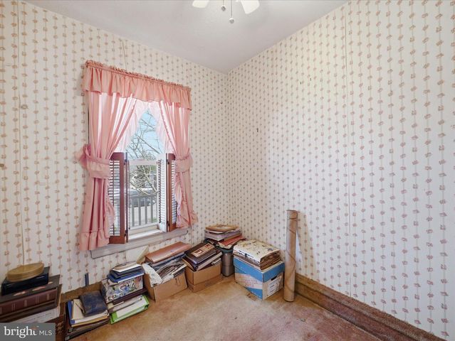 231 FAIRVIEW AVENUE W, Waynesboro, PA 17268