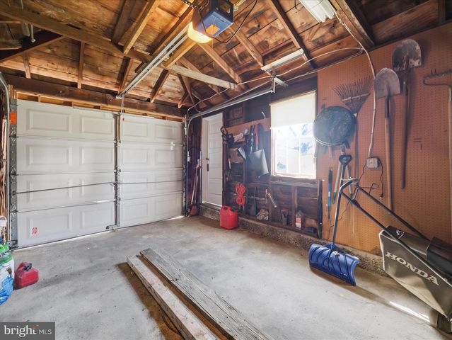 231 FAIRVIEW AVENUE W, Waynesboro, PA 17268