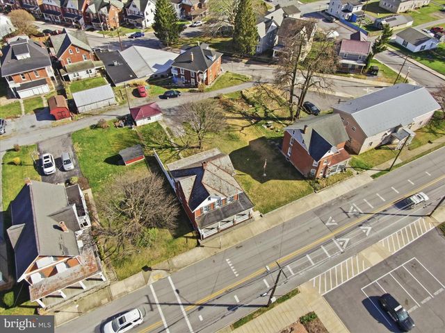 231 FAIRVIEW AVENUE W, Waynesboro, PA 17268
