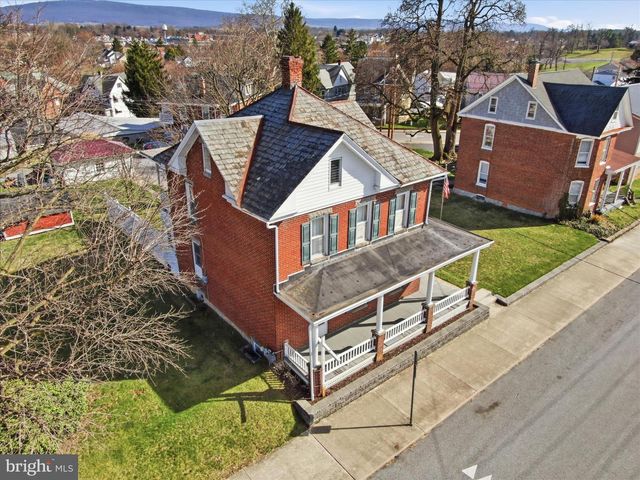231 FAIRVIEW AVENUE W, Waynesboro, PA 17268