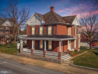 231 FAIRVIEW AVENUE W, Waynesboro, PA 17268
