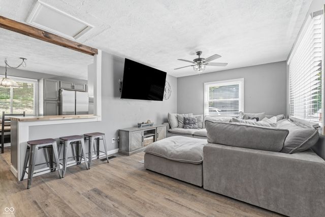 7240 W Division Road, Bargersville, IN 46106