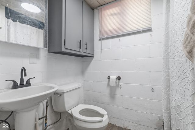 7240 W Division Road, Bargersville, IN 46106