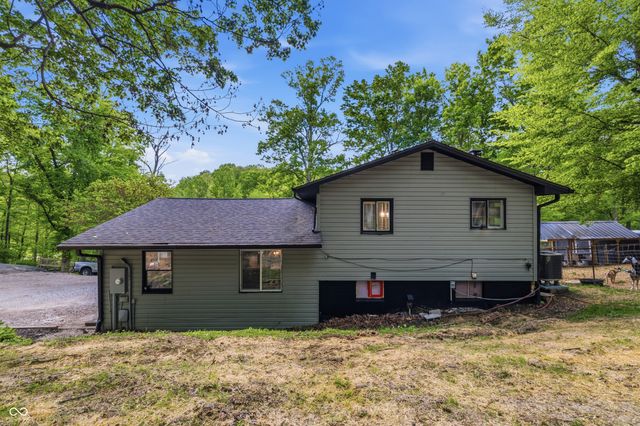 7240 W Division Road, Bargersville, IN 46106
