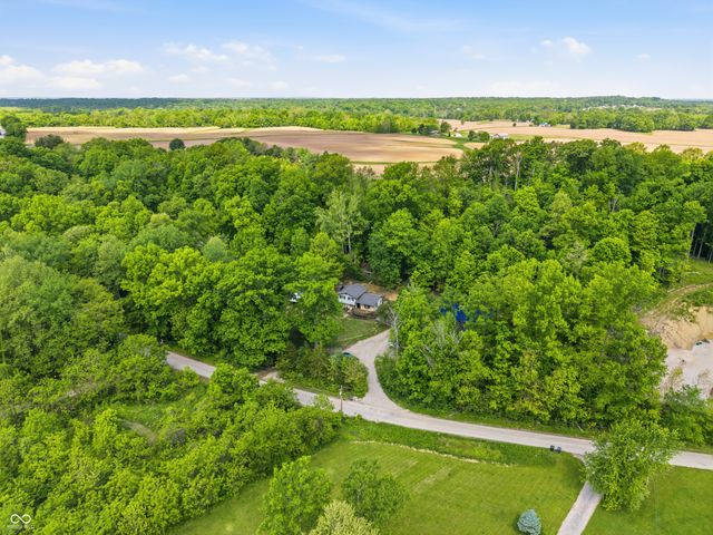 7240 W Division Road, Bargersville, IN 46106
