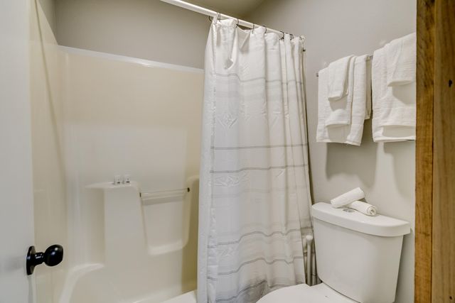 982 Indian Point Road 108, Indian Point, MO 65616