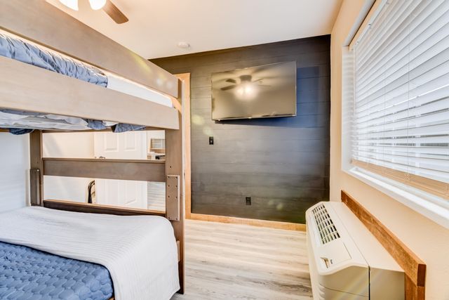 982 Indian Point Road 108, Indian Point, MO 65616