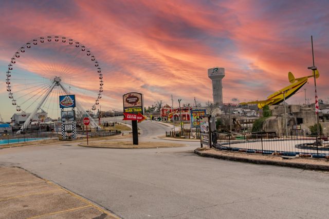 982 Indian Point Road 108, Indian Point, MO 65616