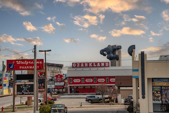 982 Indian Point Road 108, Indian Point, MO 65616