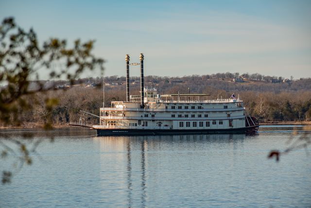 982 Indian Point Road 108, Indian Point, MO 65616