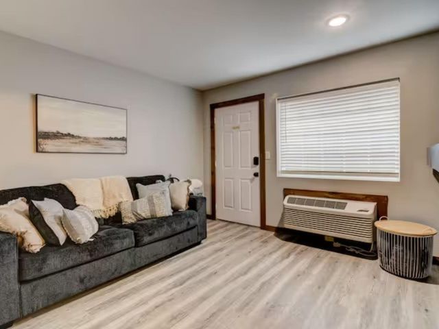 982 Indian Point Road 108, Indian Point, MO 65616