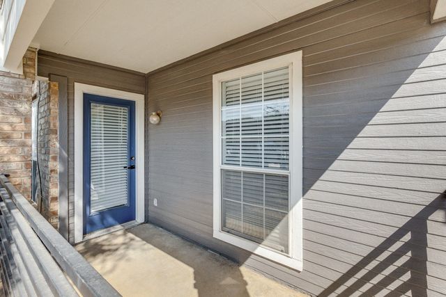 1301 W Highway 287 ByPass 151, Waxahachie, TX 75165