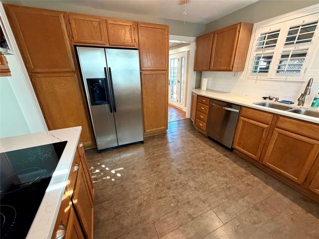 1621 Cherryhurst Street, Houston, TX 77006