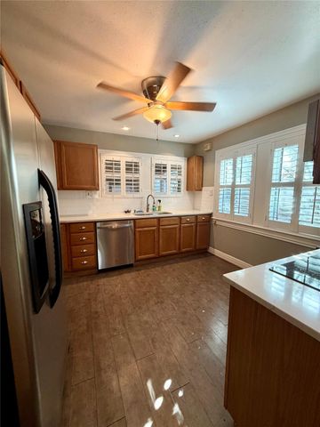 1621 Cherryhurst Street, Houston, TX 77006