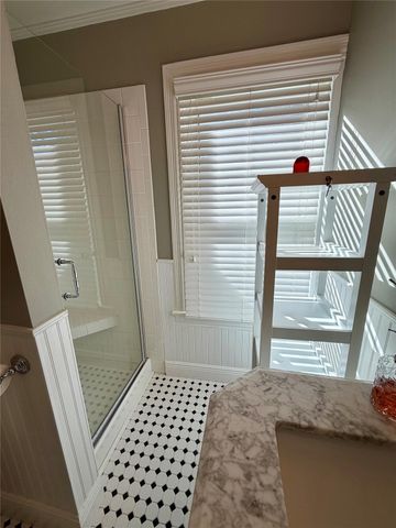 1621 Cherryhurst Street, Houston, TX 77006