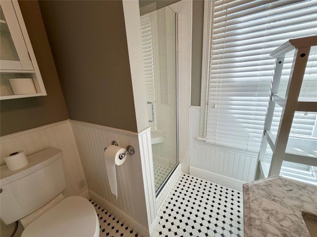 1621 Cherryhurst Street, Houston, TX 77006