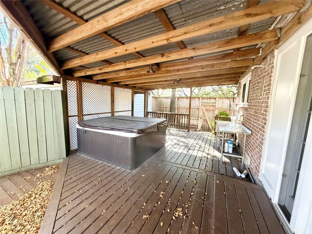 1621 Cherryhurst Street, Houston, TX 77006