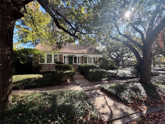 1621 Cherryhurst Street, Houston, TX 77006