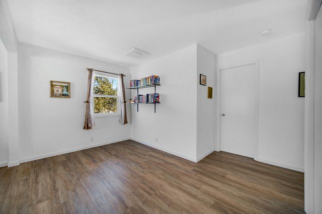 1602 E 300 S, La Porte, IN 46350