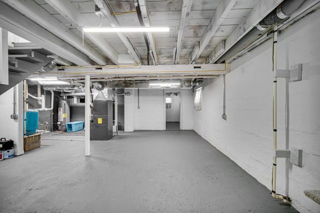 1602 E 300 S, La Porte, IN 46350