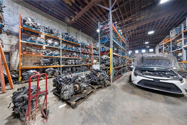 2600 Ali Baba Ave, Opa-locka, FL 33054