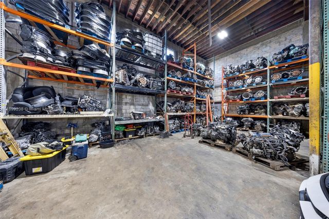 2600 Ali Baba Ave, Opa-locka, FL 33054