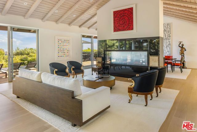 1822 Westridge Road, Los Angeles, CA 90049