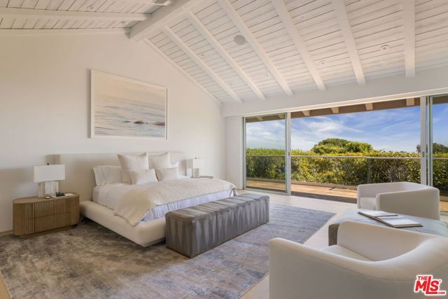 1822 Westridge Road, Los Angeles, CA 90049