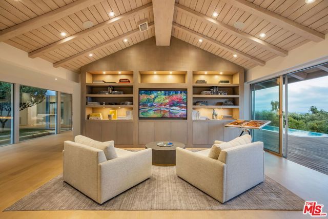 1822 Westridge Road, Los Angeles, CA 90049