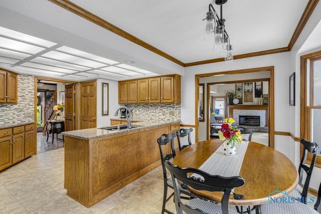 26835 Mohawk Drive, Perrysburg, OH 43551