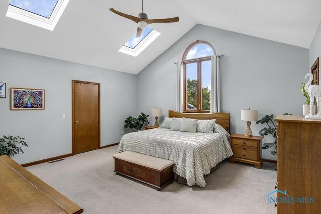 26835 Mohawk Drive, Perrysburg, OH 43551