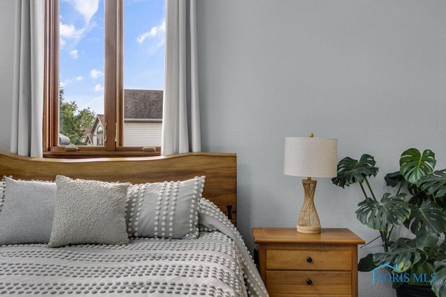 26835 Mohawk Drive, Perrysburg, OH 43551