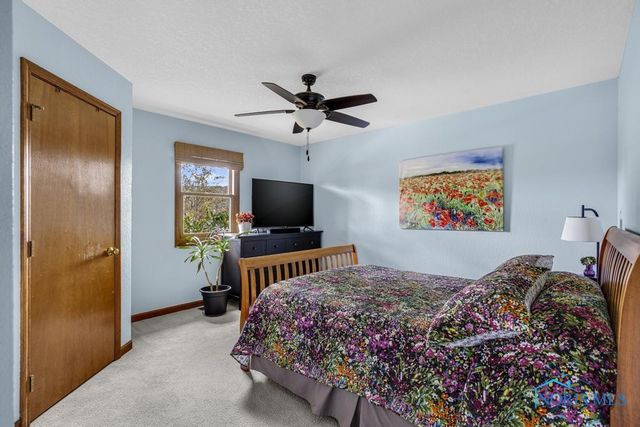 26835 Mohawk Drive, Perrysburg, OH 43551