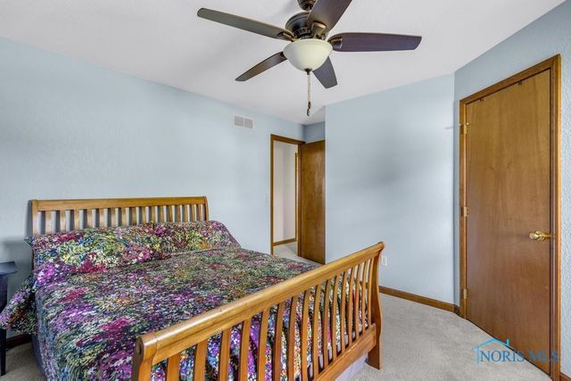 26835 Mohawk Drive, Perrysburg, OH 43551