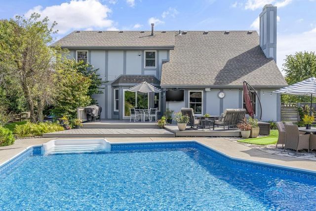 26835 Mohawk Drive, Perrysburg, OH 43551