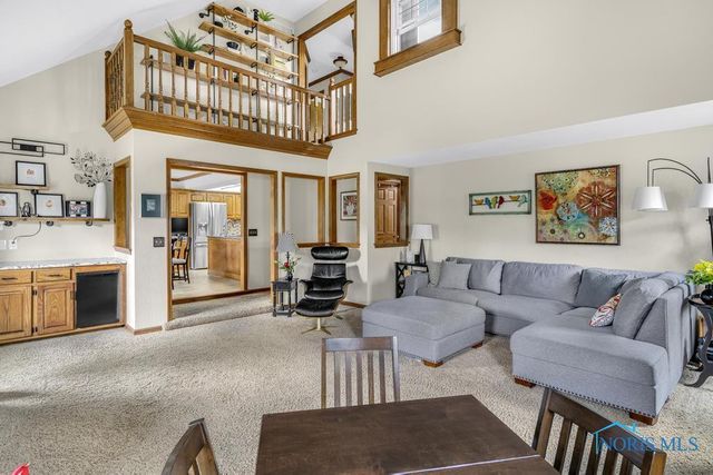 26835 Mohawk Drive, Perrysburg, OH 43551