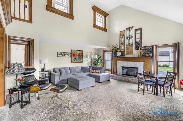 26835 Mohawk Drive, Perrysburg, OH 43551