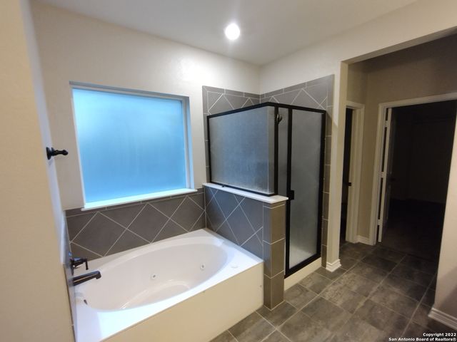 11212 HILL TOP LOOP, Helotes, TX 78023