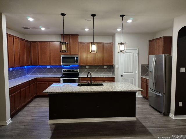 11212 HILL TOP LOOP, Helotes, TX 78023