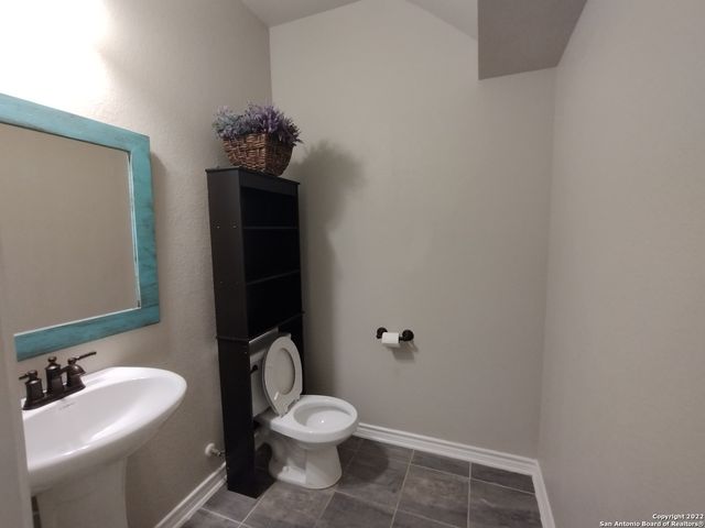 11212 HILL TOP LOOP, Helotes, TX 78023