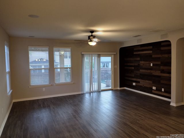 11212 HILL TOP LOOP, Helotes, TX 78023