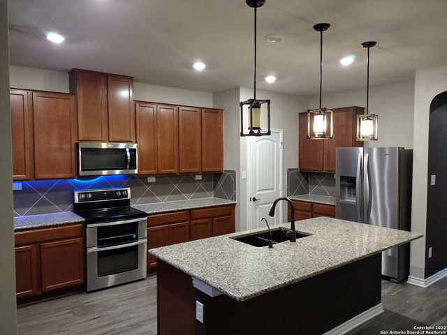 11212 HILL TOP LOOP, Helotes, TX 78023