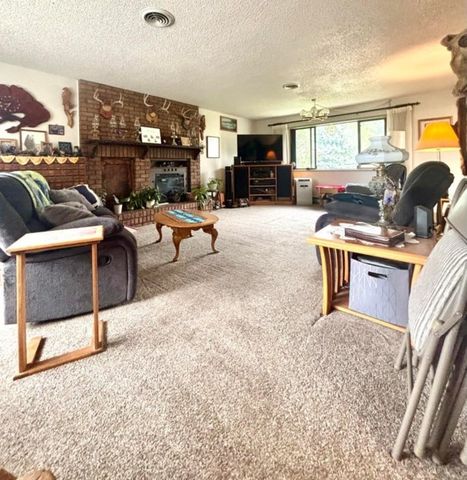 967 E Birch Ave, Colville, WA 99114