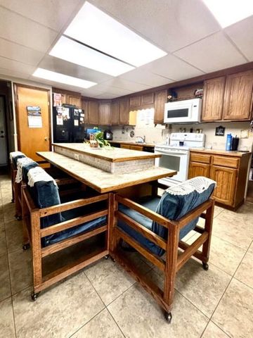 967 E Birch Ave, Colville, WA 99114